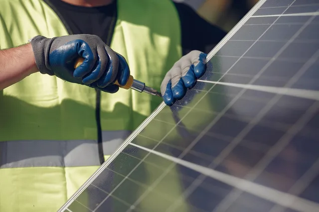 Zdjęcie ilustrujące: Uprawnienia instalatora gazu i energii: gdzie je sprawdzić
